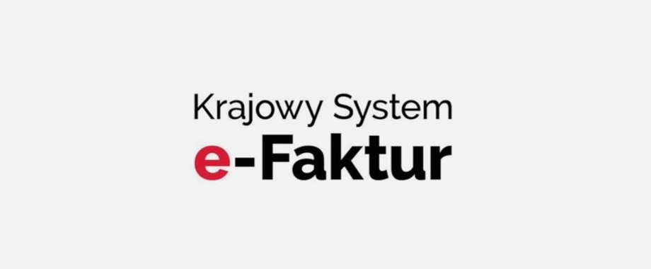 Logo z napisem „Krajowy System e-Faktur” na jasnym, jednolitym tle.

Słowa „Krajowy System” zapisane są cienką, czarną czcionką nad wyraźnie większym napisem „e-Faktur”. Litera „e” ma kolor czerwony, natomiast „Faktur” jest czarne i pogrubione, co podkreśla nazwę systemu. Kompozycja jest prosta, centralnie wyśrodkowana i utrzymana w minimalistycznym stylu